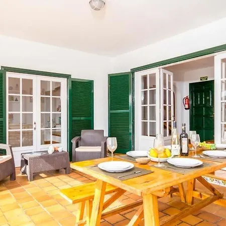 Cala Galdana Sleeps 7 Pool Wifi Vila *